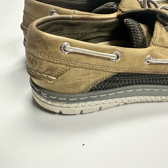 Sperry Men's Tan Leather Billfish 3-Eye boat shoes. - Picture 9 of 13